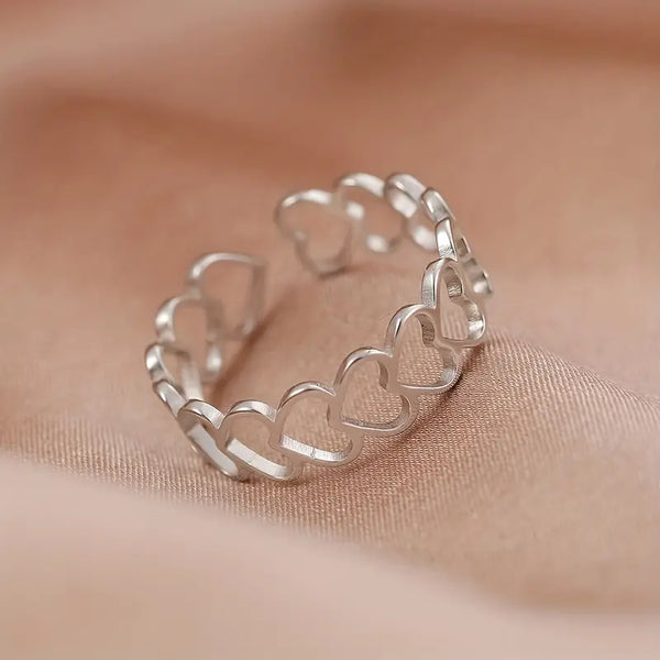 Filigree Heart Band Ring